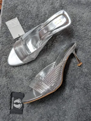 Zara Textured Kitten Heels