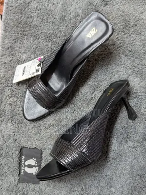 Zara Textured Kitten Heels