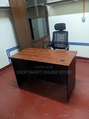 Ergonomic Office Chair and Table Ergonomic Office Chair and Table