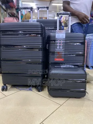 4pcs Travel Suitcase Set – Strong Stylish Luggage With Wheels (Black)