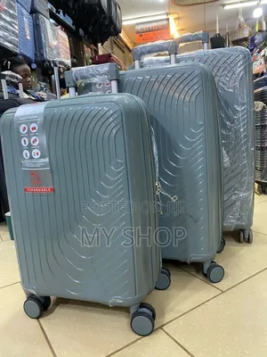 Elegant Travel Luggage Set – 4pcs for Vacation Business Trips