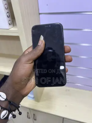 Apple iPhone 11 64 GB Black