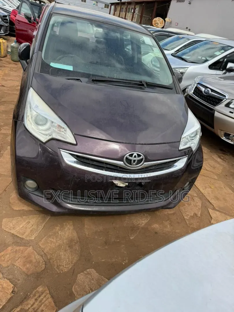 Toyota Ractis 1.5 AWD 2016 Maroon