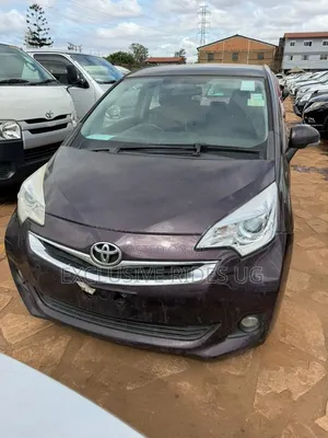 Toyota Ractis 1.5 AWD 2016 Maroon