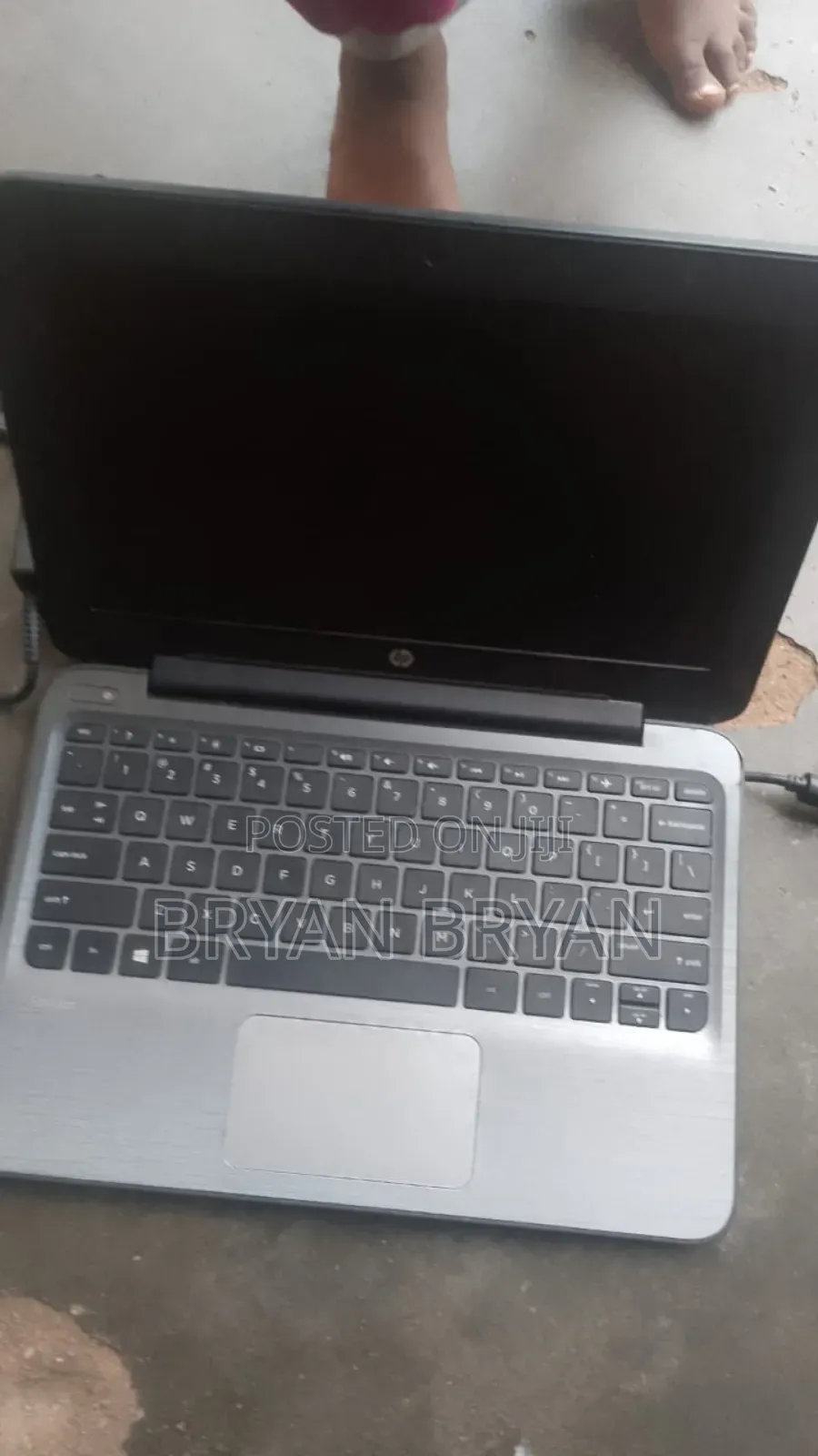Laptop HP 14-dq1025cl 32GB Intel Xeon HDD 128GB