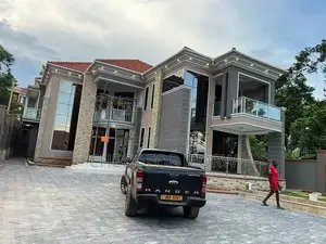 5bdrm Duplex in Ntinda, Nakawa for rent
