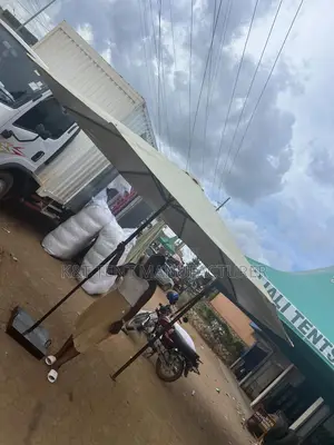 Eight Seater Umbeller