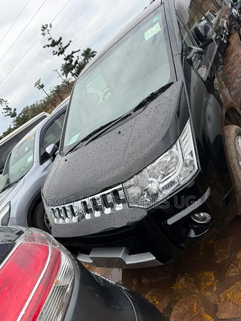 Mitsubishi Delica D:5 2018 Black