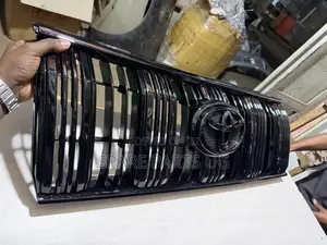 Landcruiser Prado Fj150 2018 - 2023 Black Edition Grille