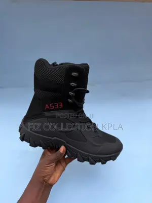A533 Midnight Tactical Boot