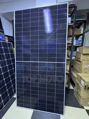 650 Watts Monocrystaline Solar Panel