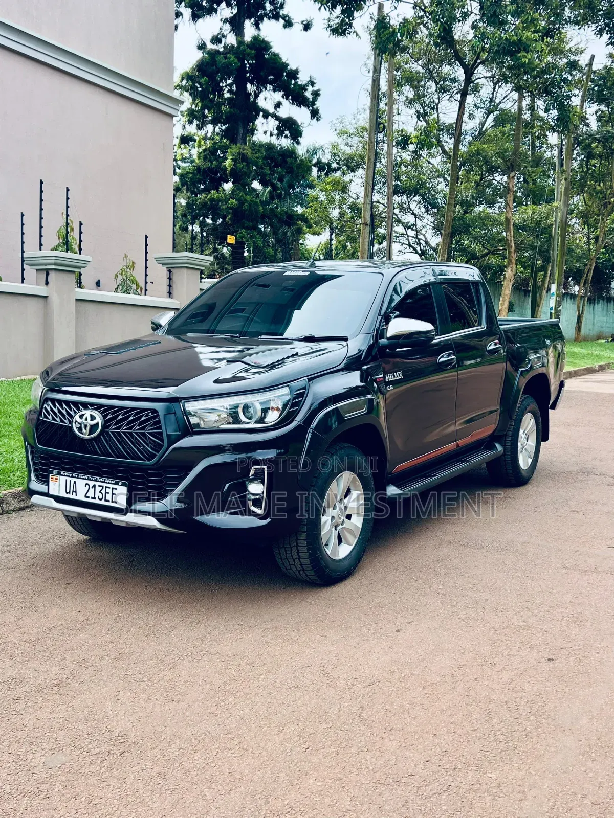 Toyota Hilux 2017 Gray