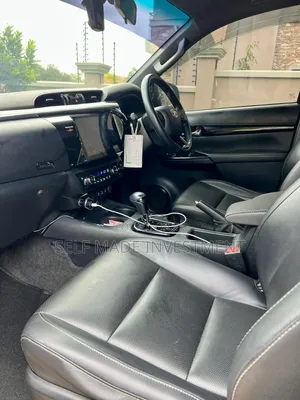 Toyota Hilux 2017 Gray