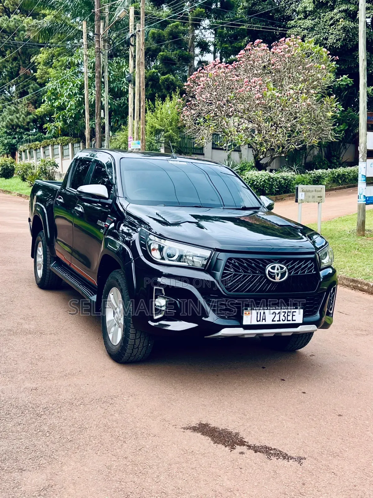 Toyota Hilux 2017 Gray