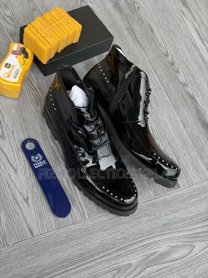 Noir Zip Shine Black Ankle Boot