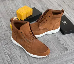 Timbercraft Brown Outdoor Boot – White Sole Edition