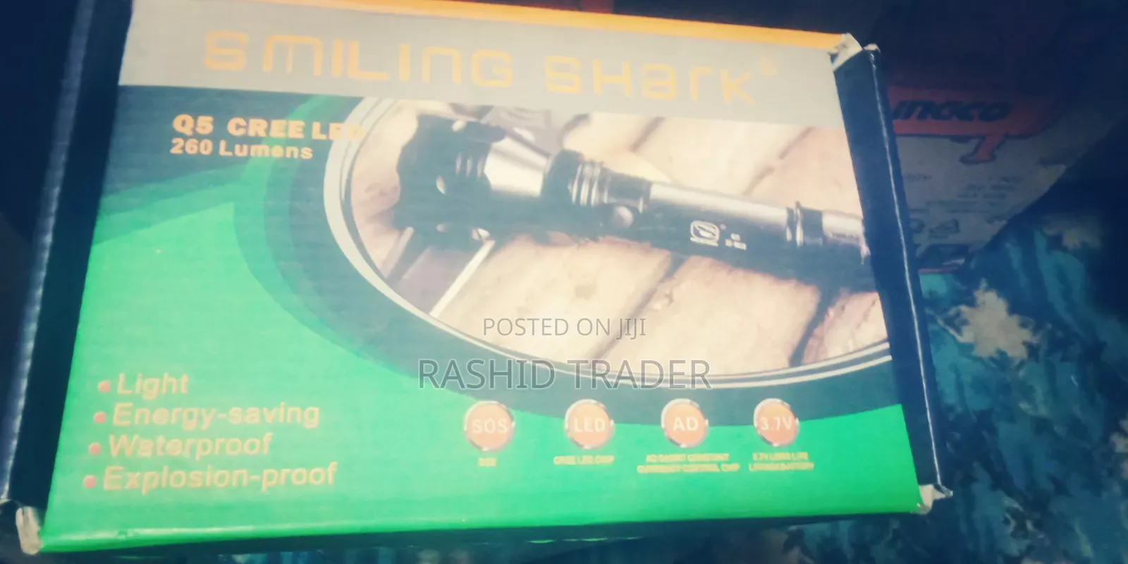 Smailing Shark Flashlight