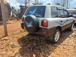 Toyota RAV4 1997 Silver
