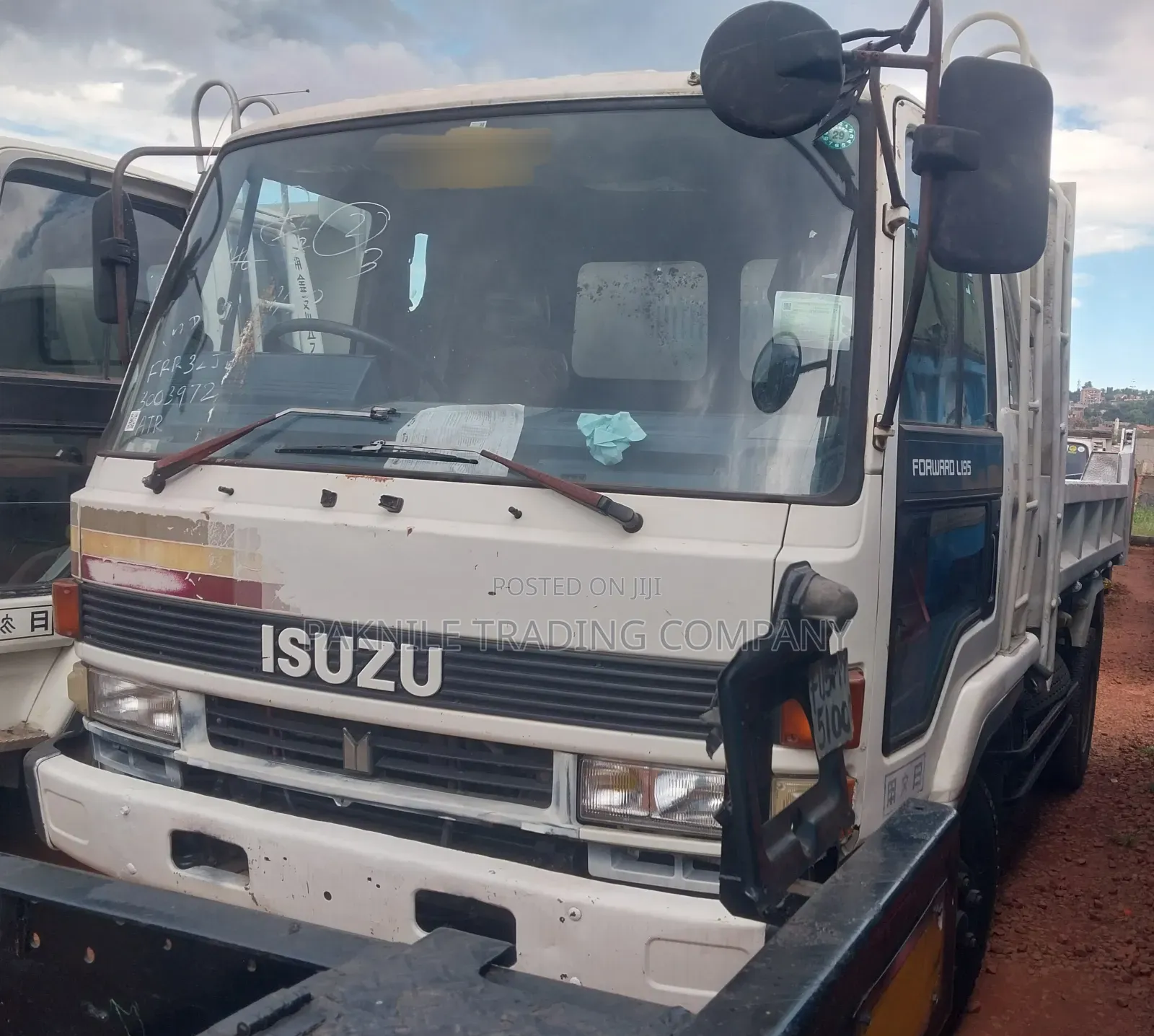 Isuzu Forward 1994 White