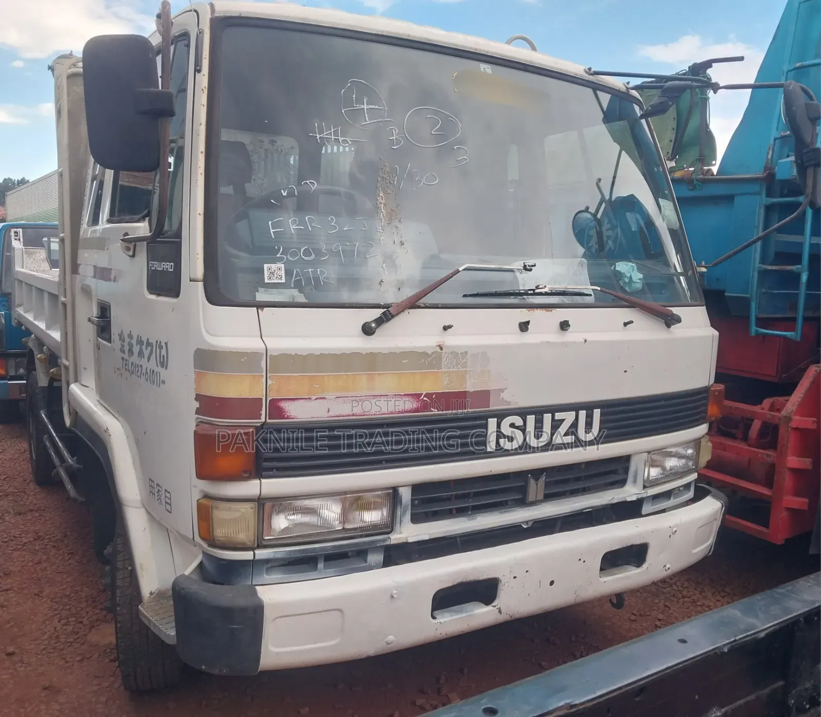 Isuzu Forward 1994 White