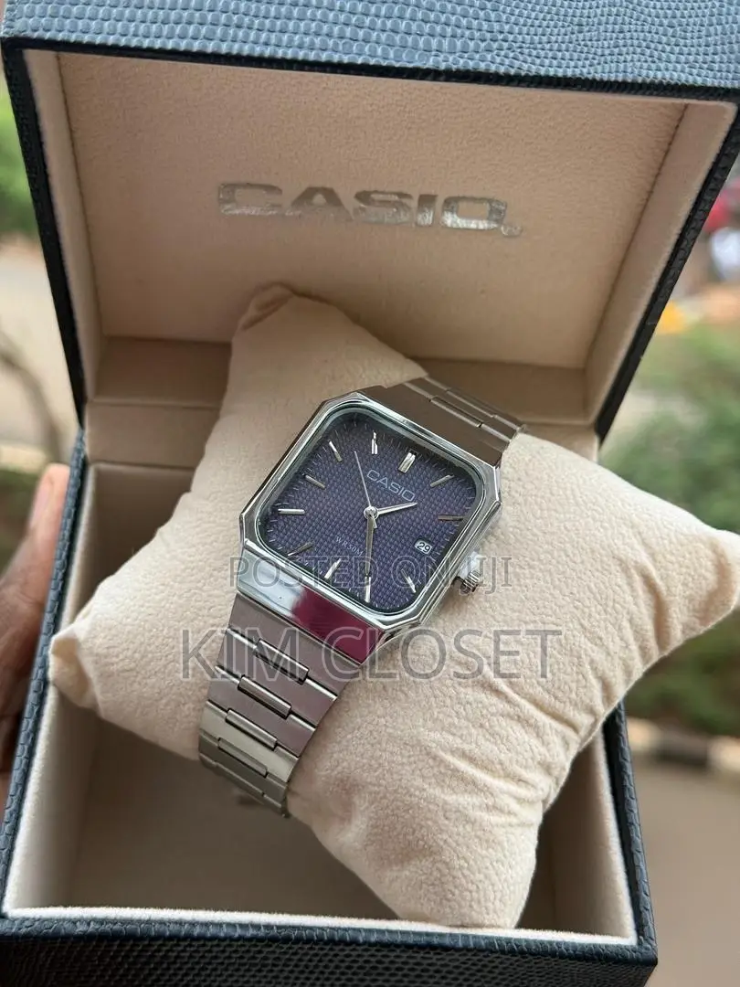 New Unisex Watch
