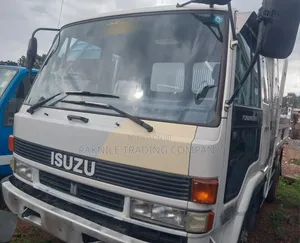 Isuzu Elf 4 Ton White 1992