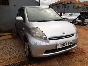 Toyota Passo 2006 Silver