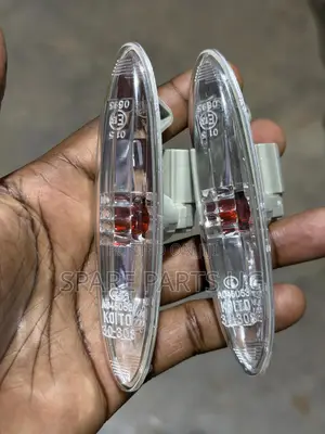 Mark X / Crown Fender Indicators