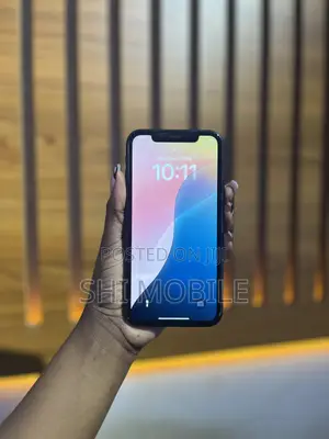 New Apple iPhone XR 64 GB Black