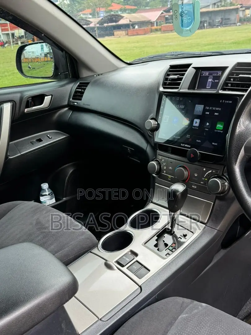 Toyota Kluger 2013 Blue