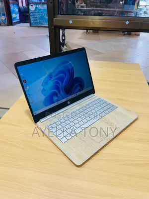 New Laptop HP Pavilion 14z 8GB Intel Core i7 SSD 256GB