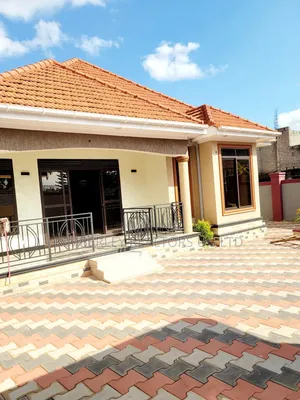 3bdrm House in Ssisa for sale