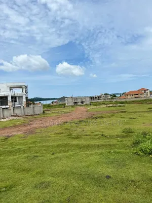 1 Acre Lakeview Prime Land – Bwebajja Hill, Entebbe at 1.2bn