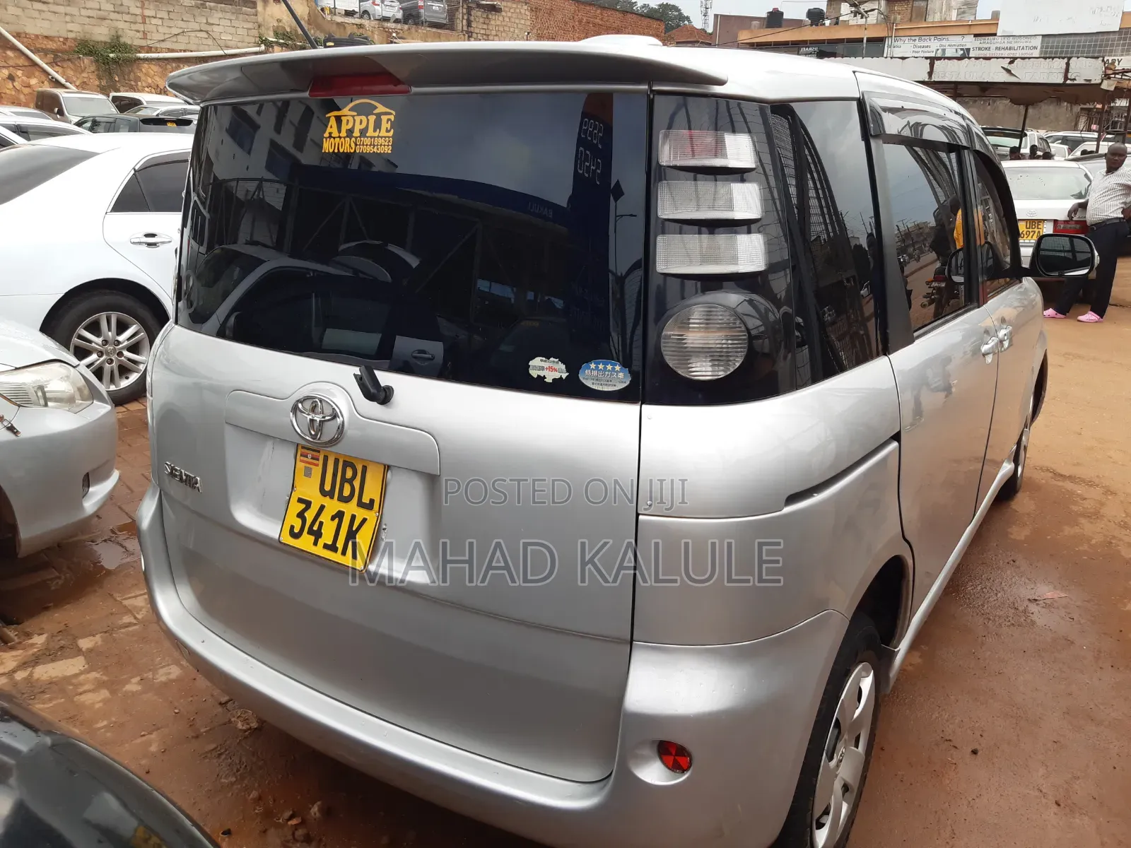 Toyota Sienta 2008 Silver