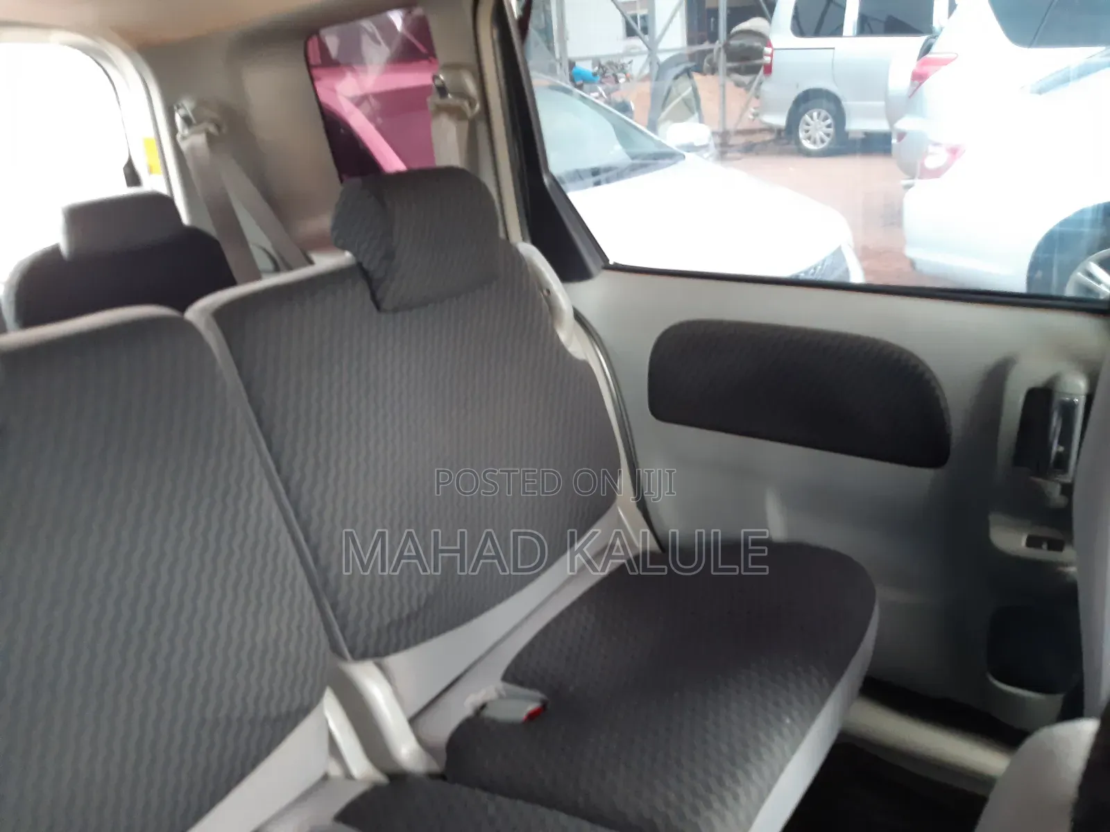 Toyota Sienta 2008 Silver