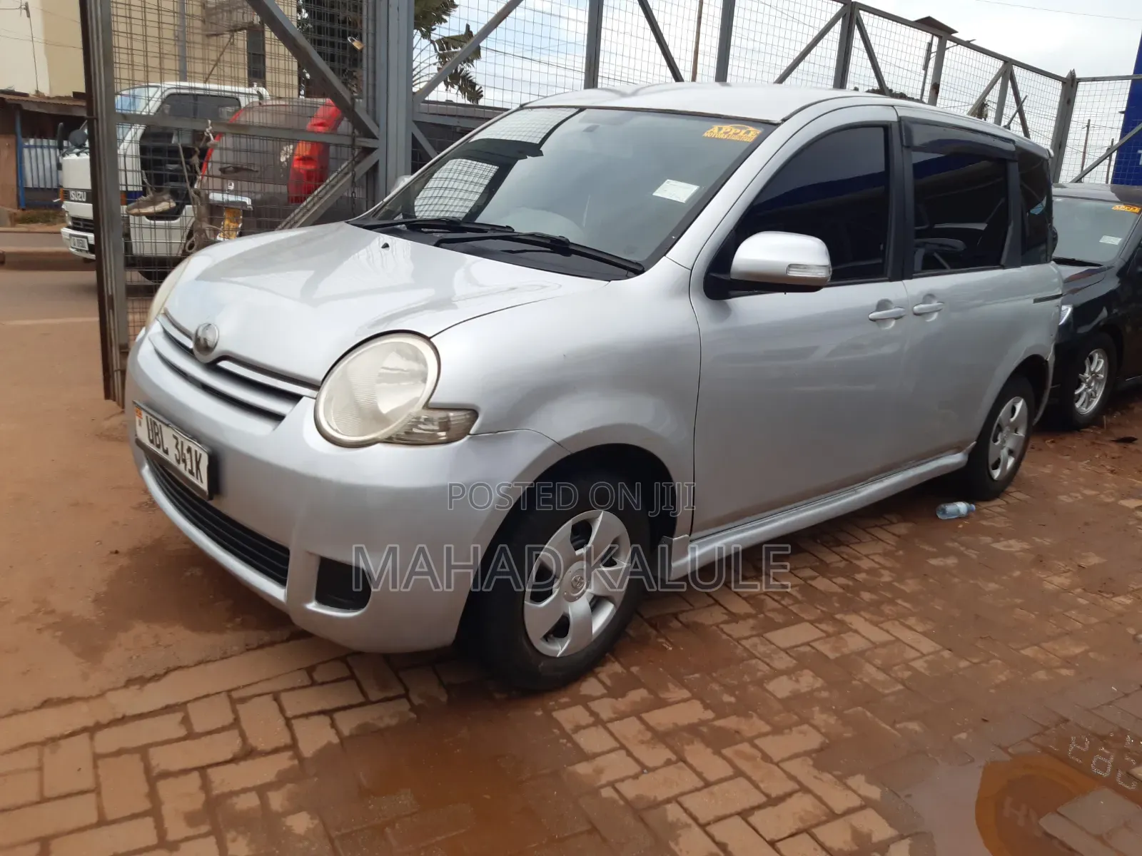 Toyota Sienta 2008 Silver