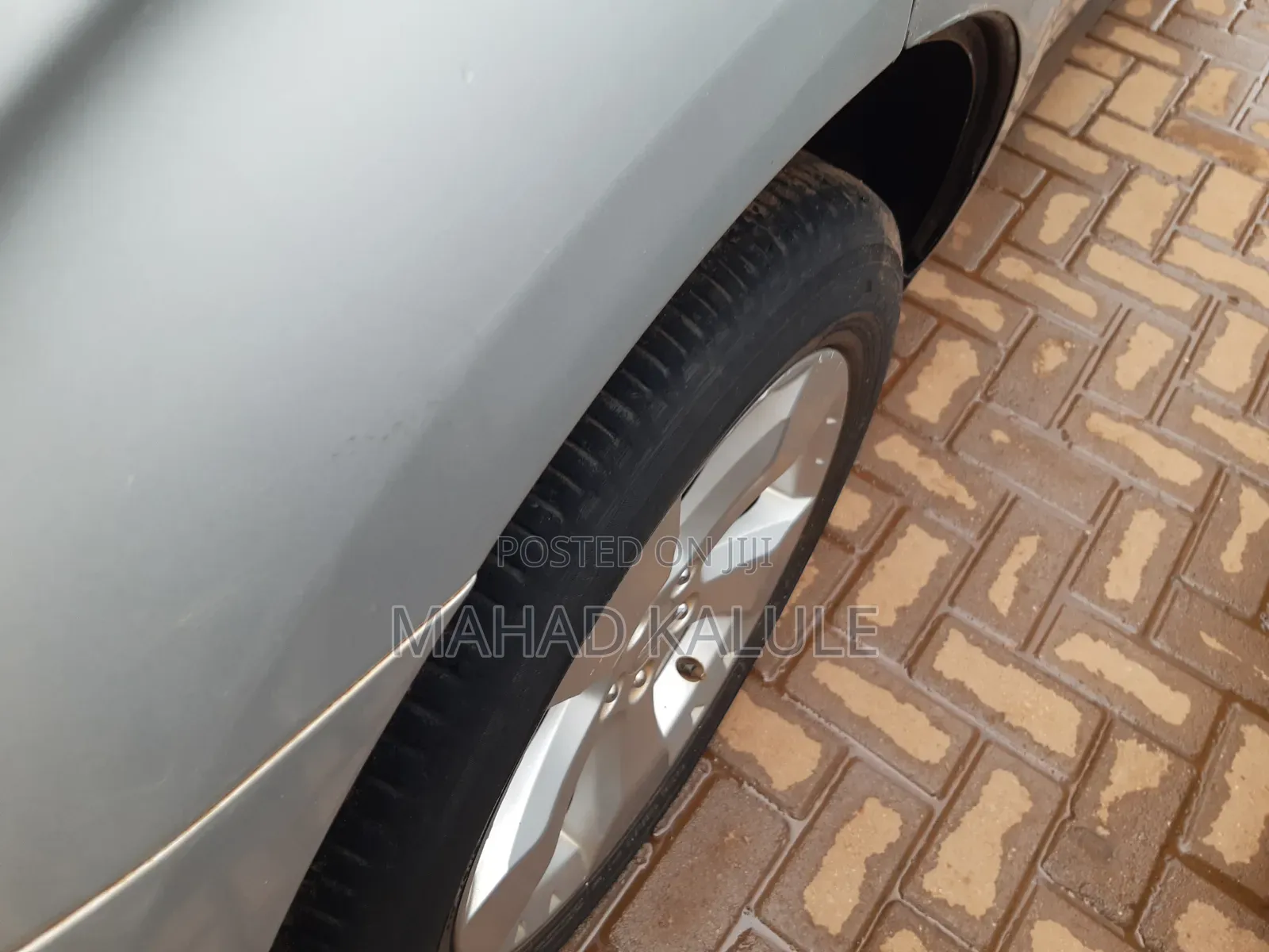Toyota Sienta 2008 Silver