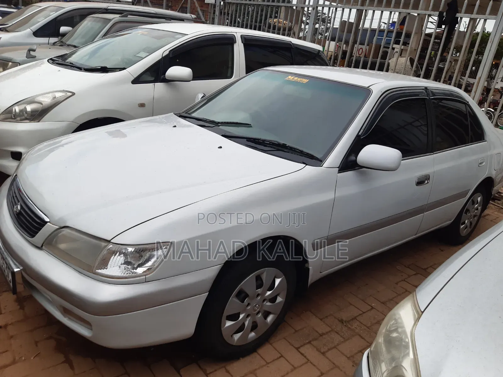 Toyota Corona Premio 2000 Silver