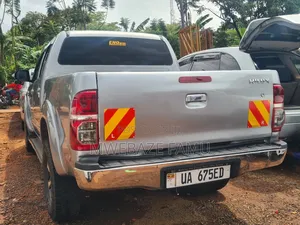 Toyota Hilux 2017 Silver