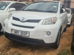 Toyota IST 2008 White