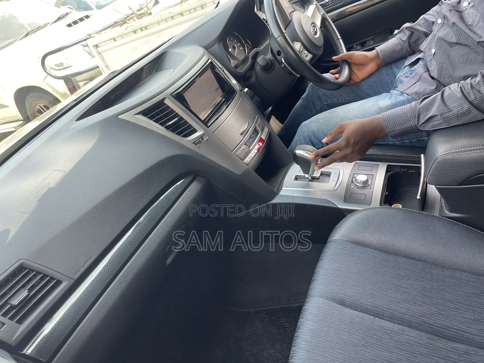 Subaru Outback 2011 Silver