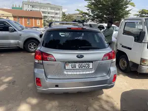 Subaru Outback 2011 Silver