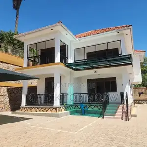 5bdrm Duplex in Munyonyo, Makindye for rent