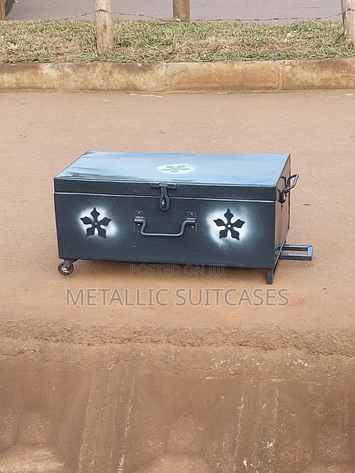 Small Metallic Suitcase With Wheels for School