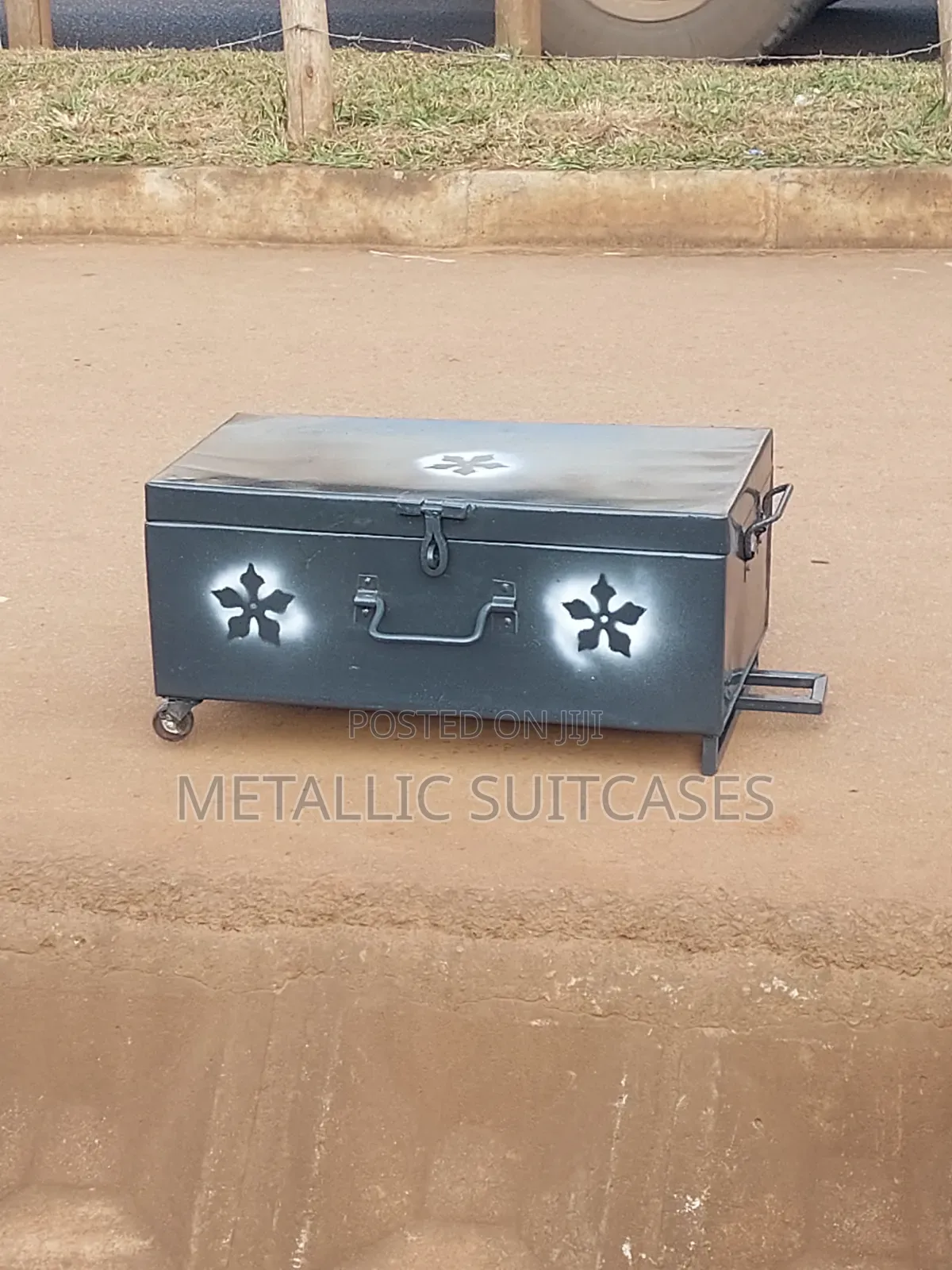 Small Metallic Suitcase With Wheels for School