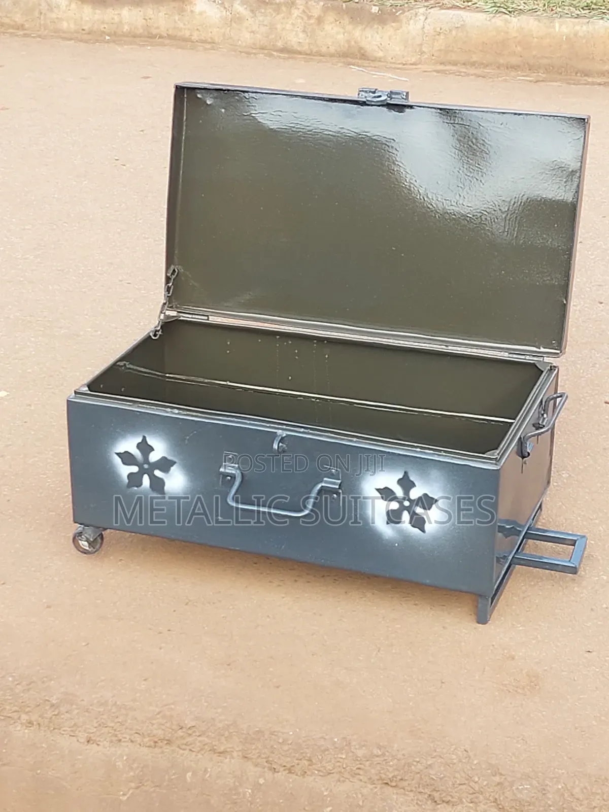 Small Metallic Suitcase With Wheels for School
