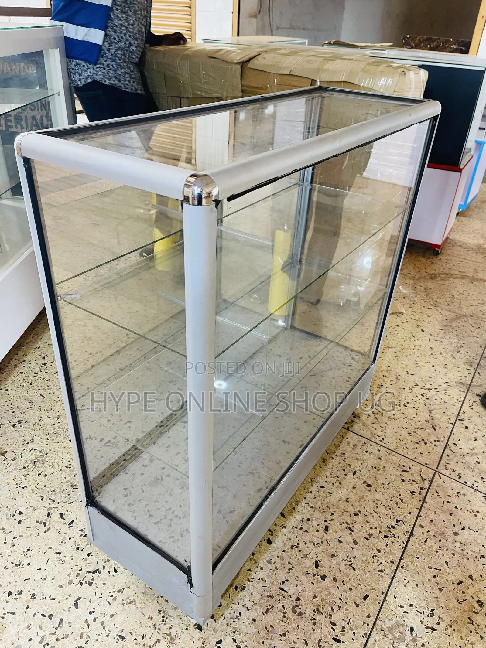Multi-Purpose Brandnew 3by3feets Showcase Display Table