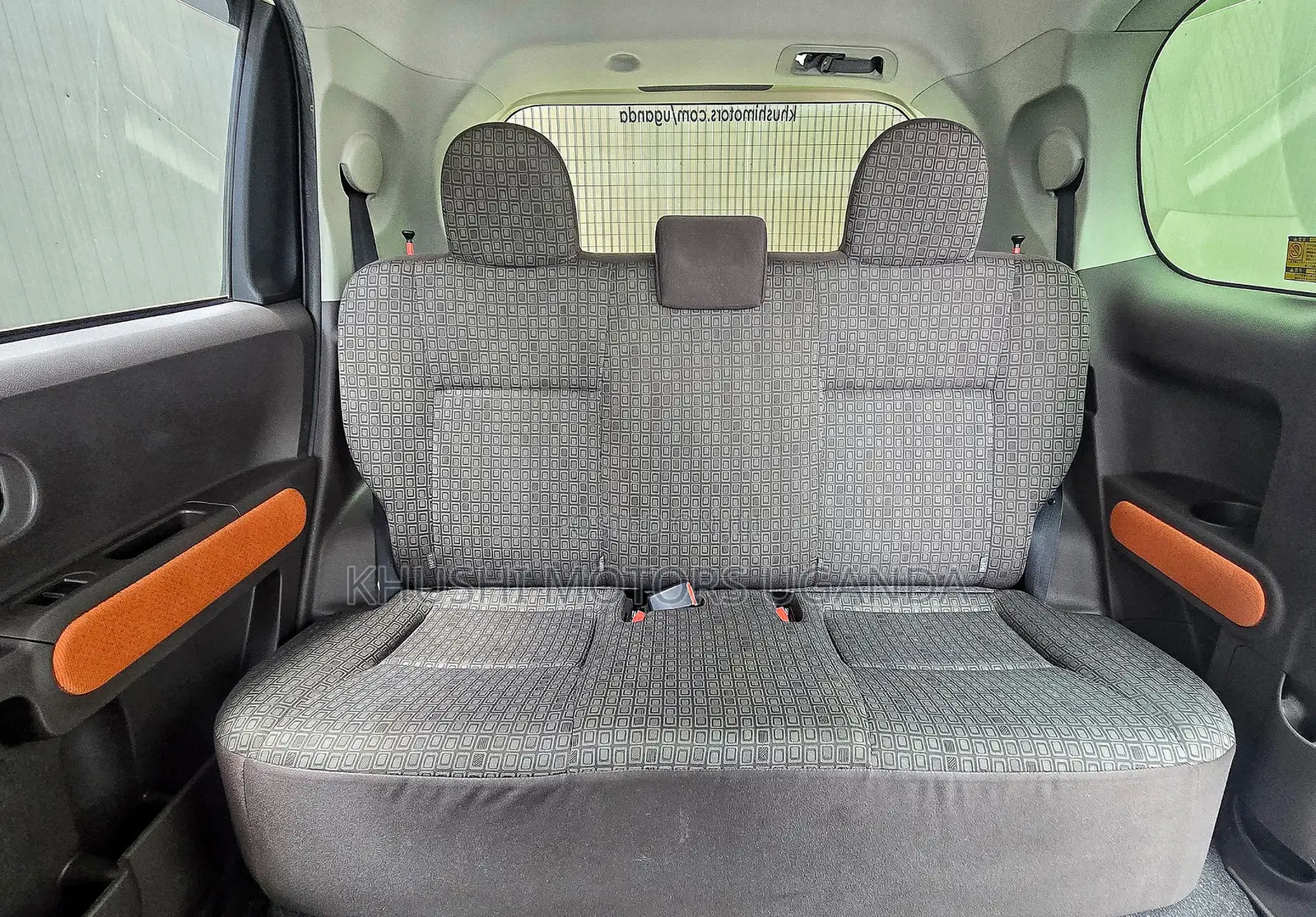 Toyota Porte 2012 Beige