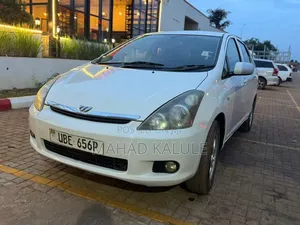 Toyota Wish 2005 White