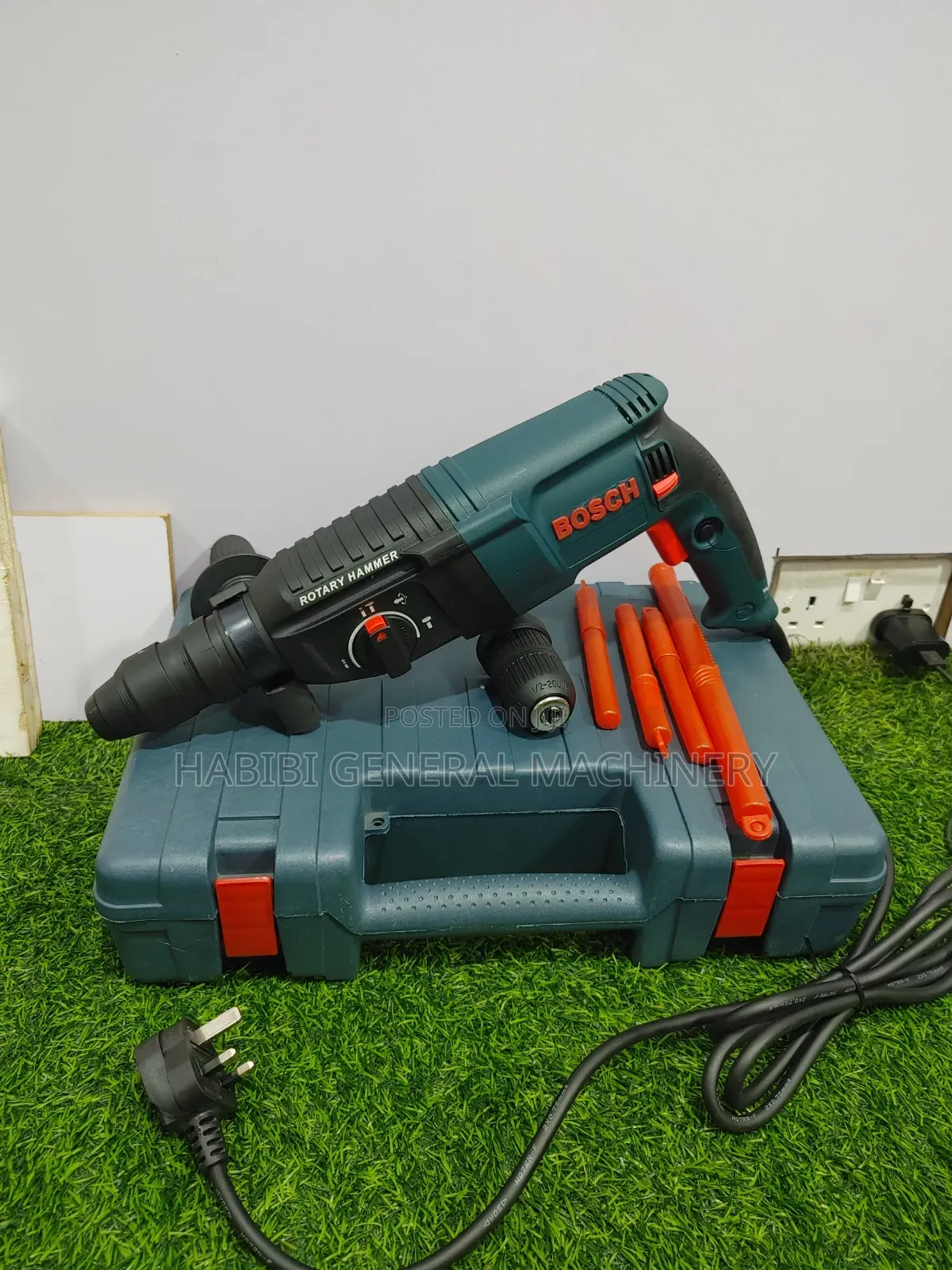 800w Bosch/Rotary Hammer/Demolition Drill Corded Electric